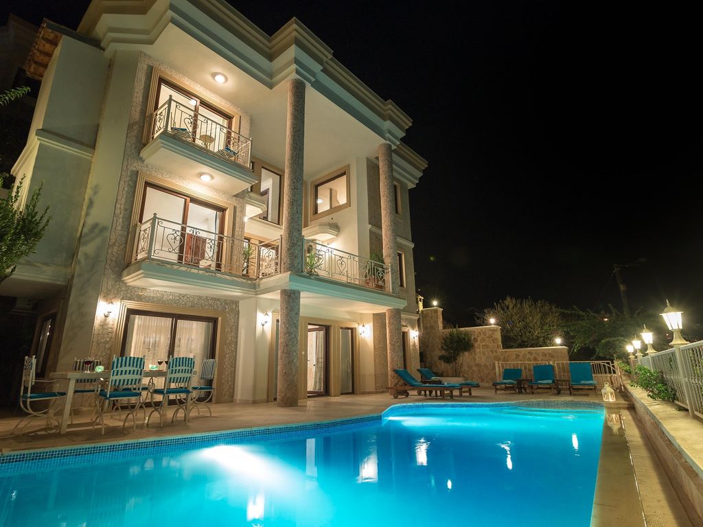 Biệt thự 3 tầng đẹp 2014