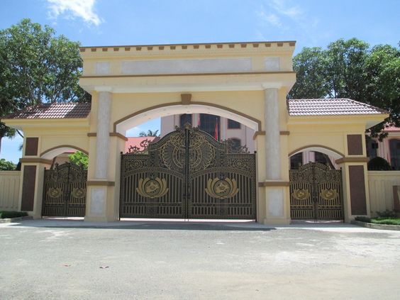 Cổng biệt thự 5 tầng hiện đại