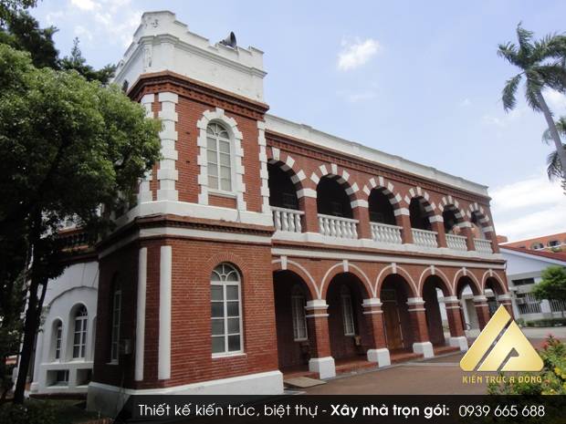 Mẫu tòa nhà văn phòng 2 tầng