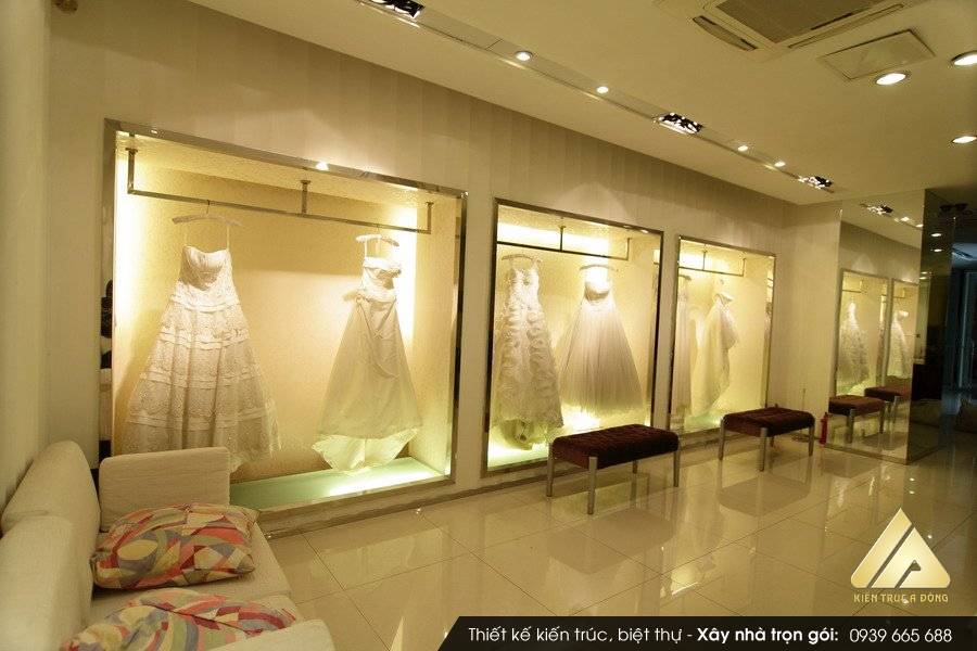 Mẫu nội thất showroom áo cưới
